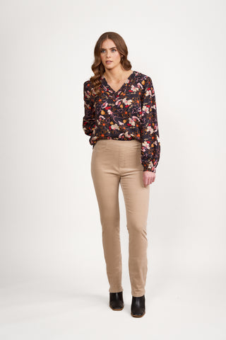 234M slim leg pinwale cord pant