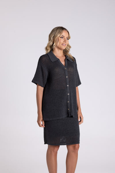 tape yarn knit shirt