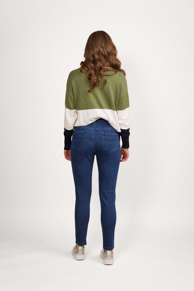 5009 skinny leg jean