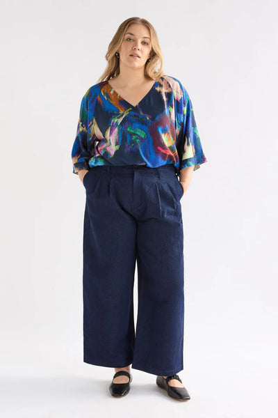 ELK - moda v neck top