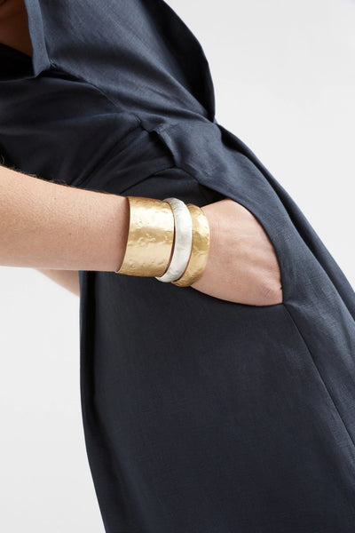 ELK gild thin cuff bangle