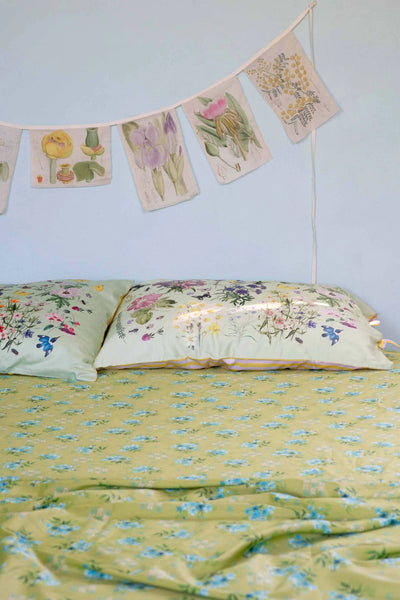 busy garden pillowcase set