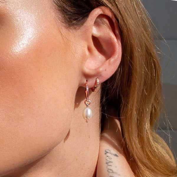 MKMPRE32 Pearl drop hoops
